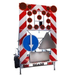 Remorca cu panou MIC săgeţi semnalizare şi dirijare trafic 15 lămpi LED